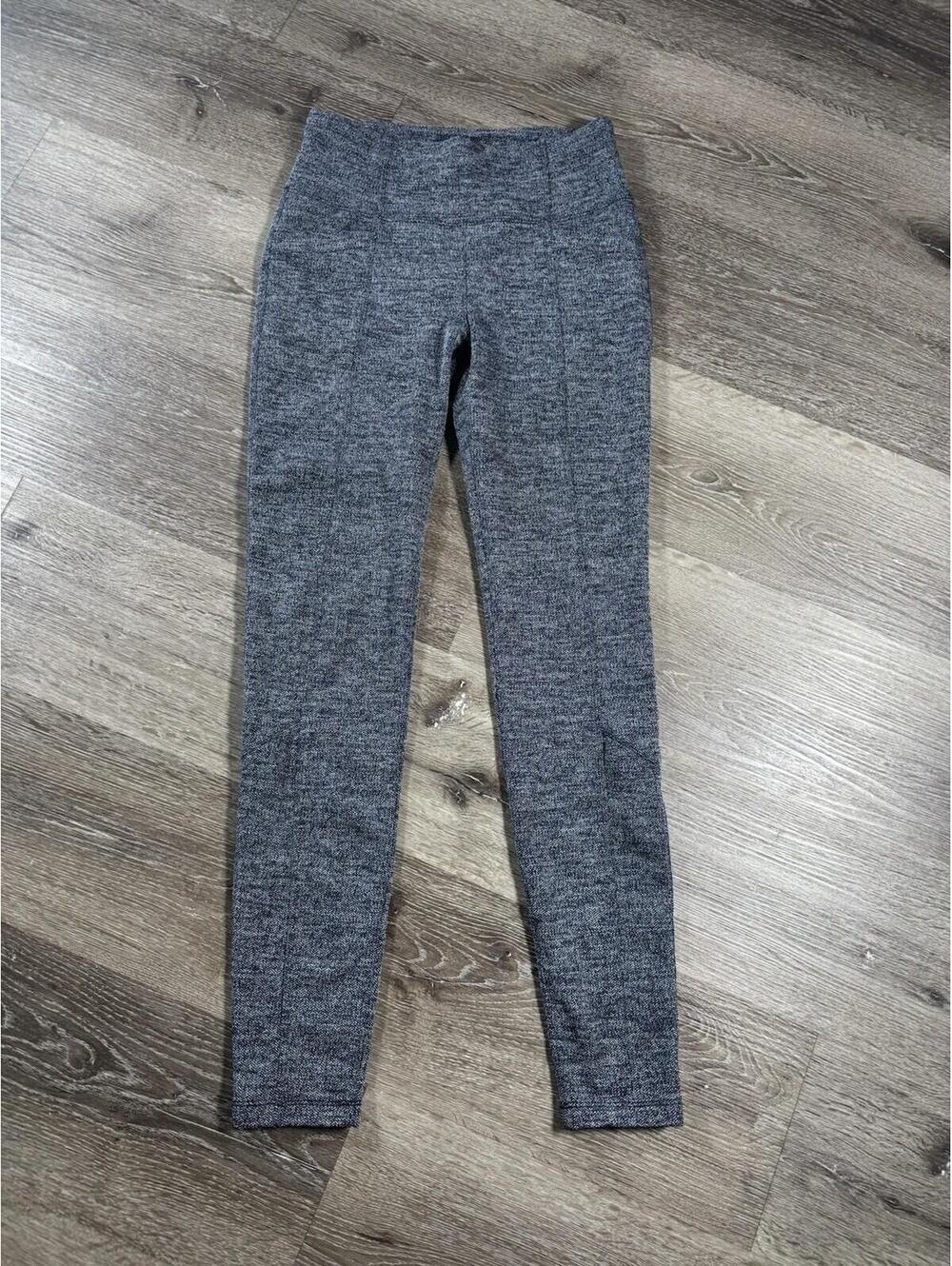 Athleta metro classic gray straight leg size small yoga athletic leggings